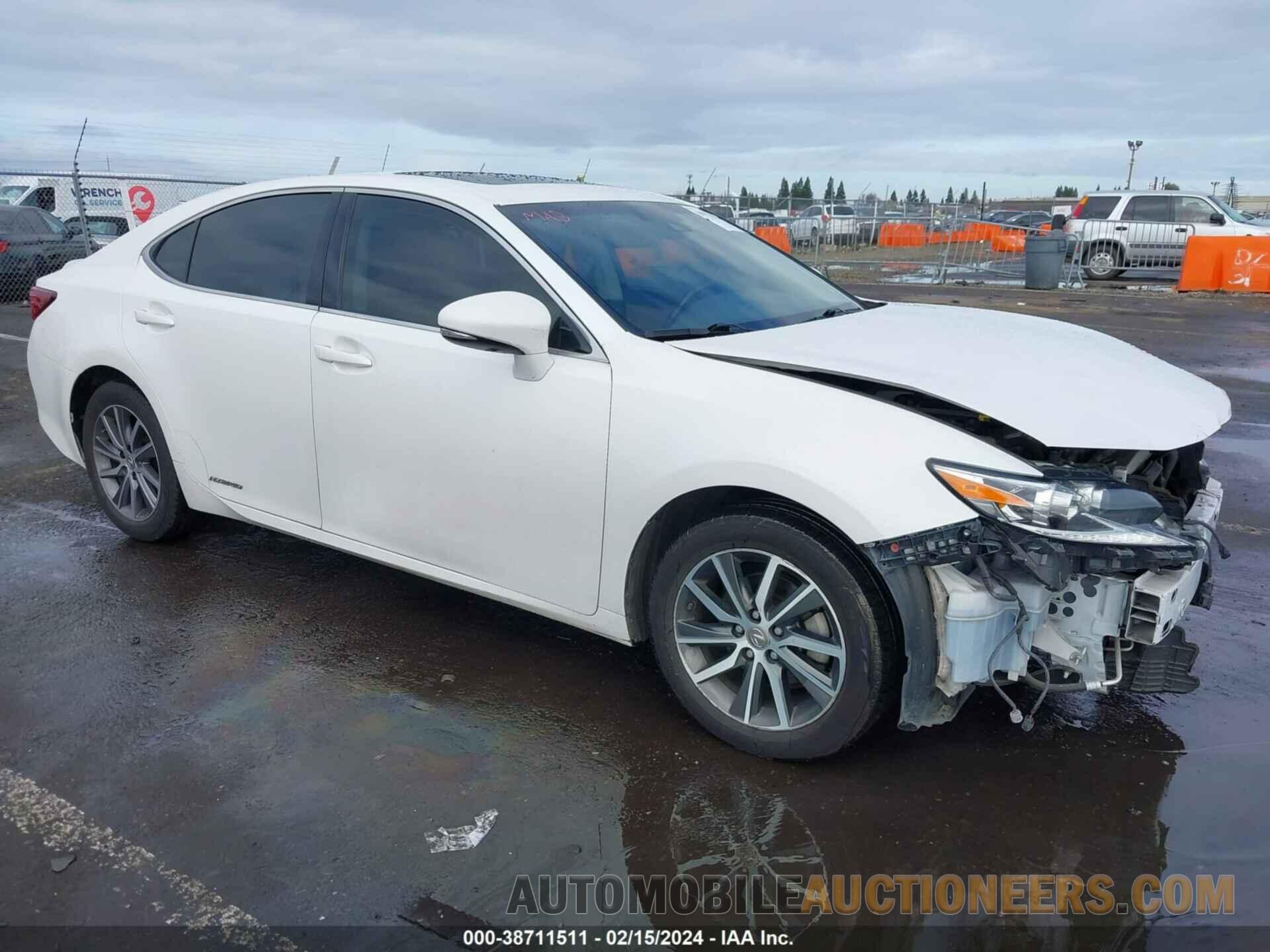 JTHBW1GG2H2139478 LEXUS ES 300H 2017