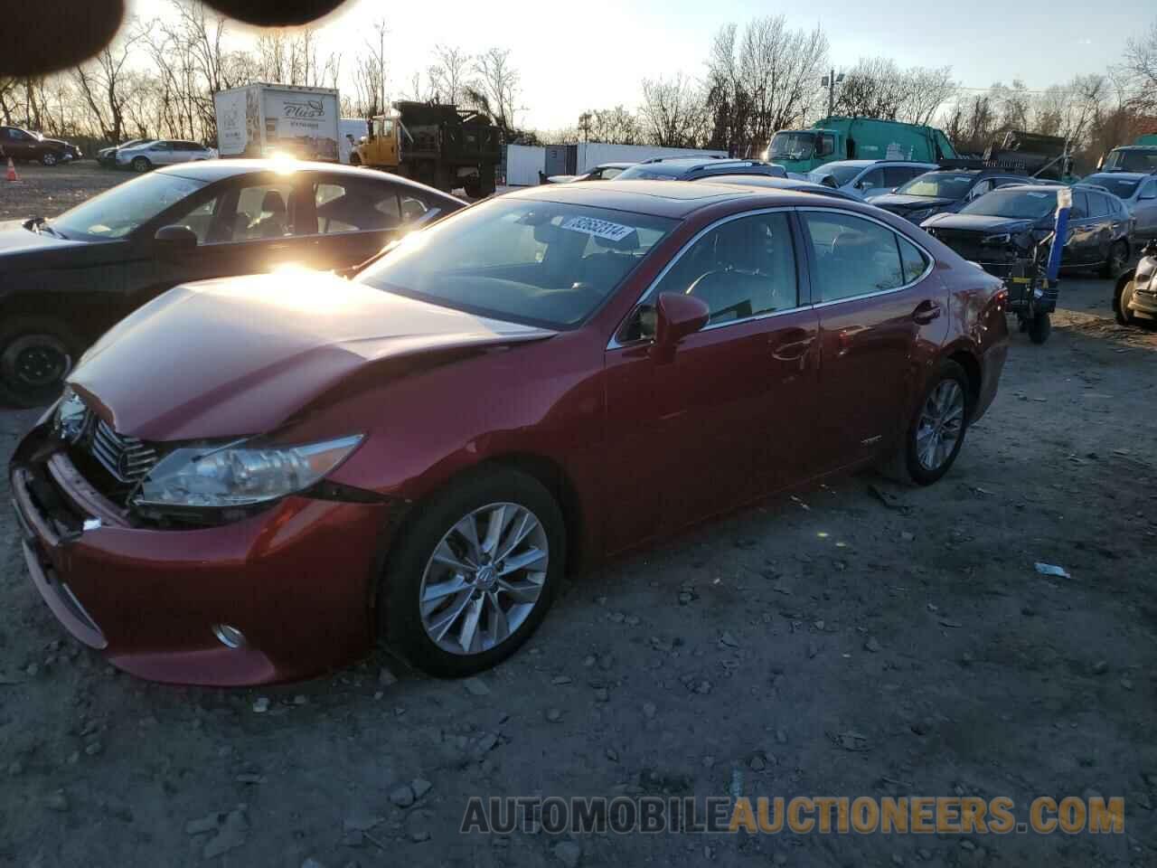 JTHBW1GG3D2011020 LEXUS ES300 2013