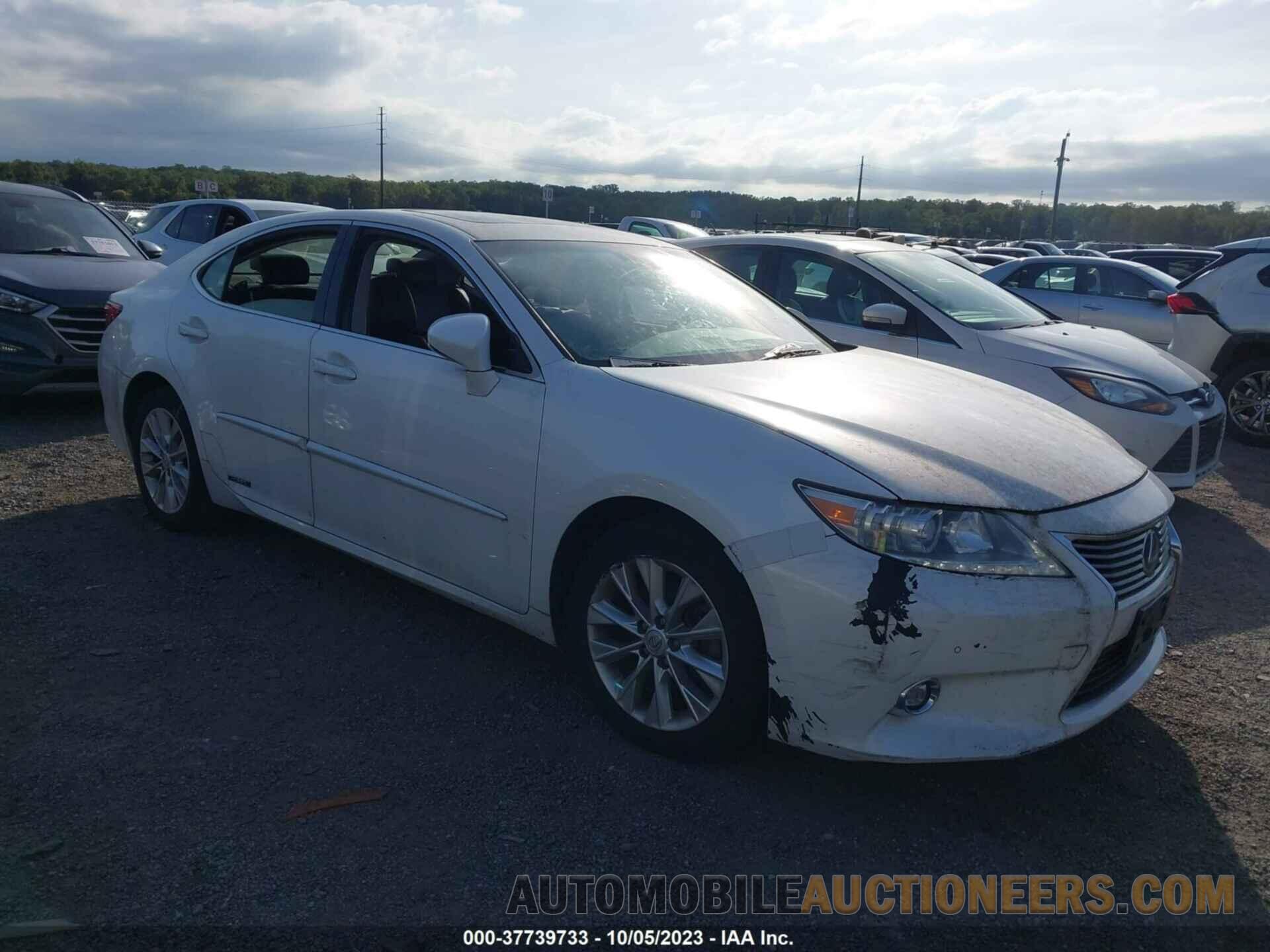 JTHBW1GG3F2093379 LEXUS ES 300H 2015