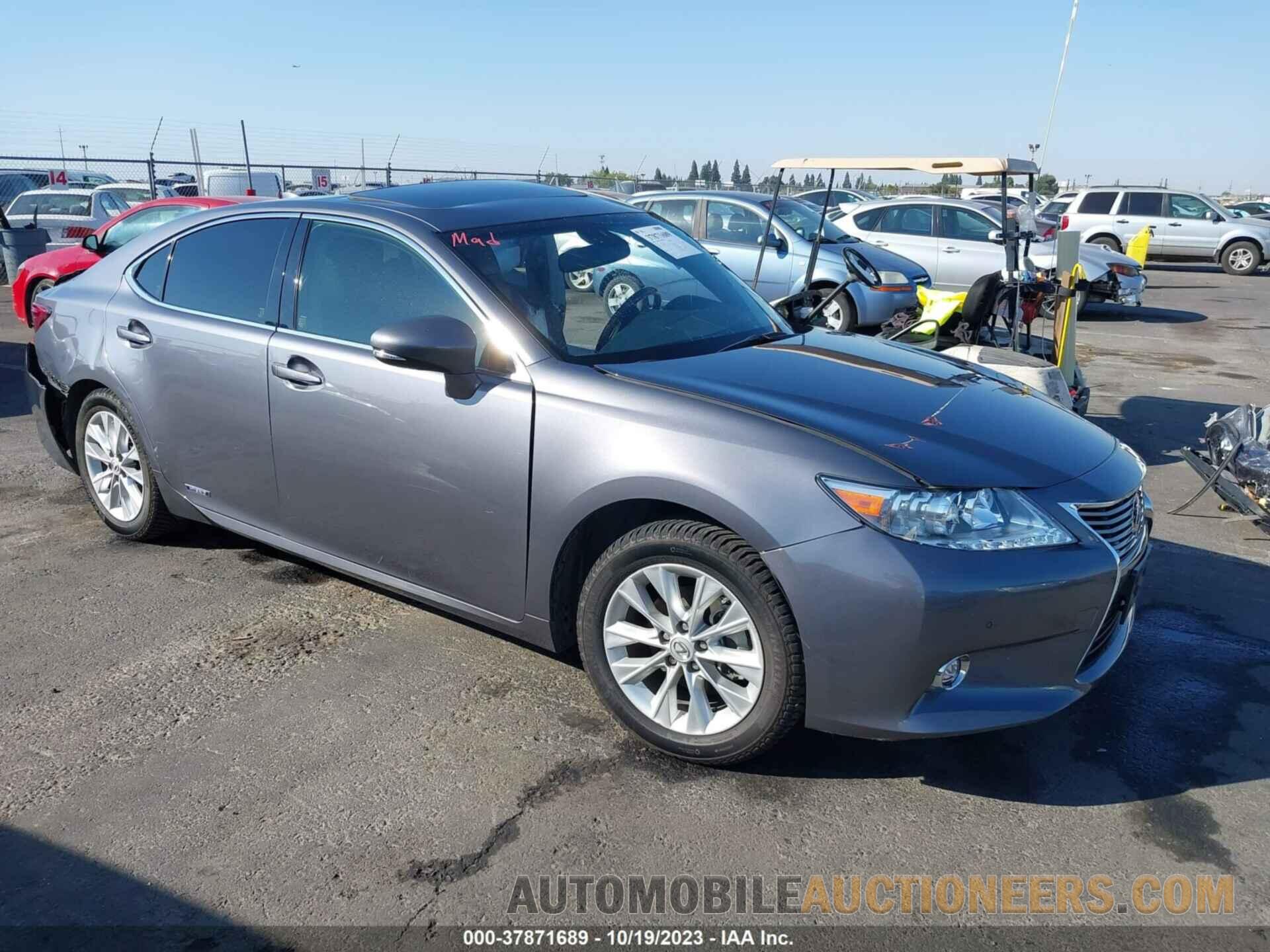 JTHBW1GG3F2094550 LEXUS ES 300H 2015