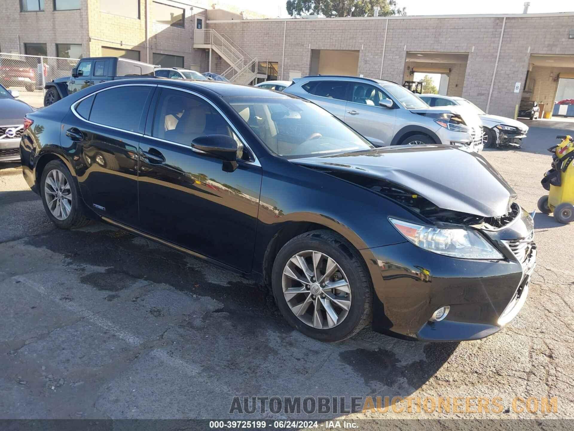 JTHBW1GG3F2100797 LEXUS ES 300H 2015