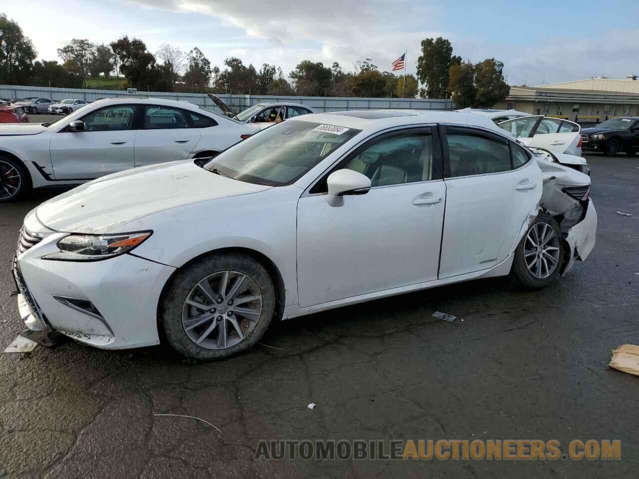 JTHBW1GG3G2103765 LEXUS ES300 2016