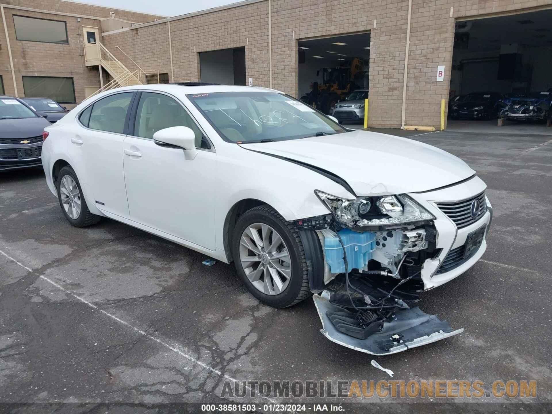 JTHBW1GG4F2092371 LEXUS ES 300H 2015