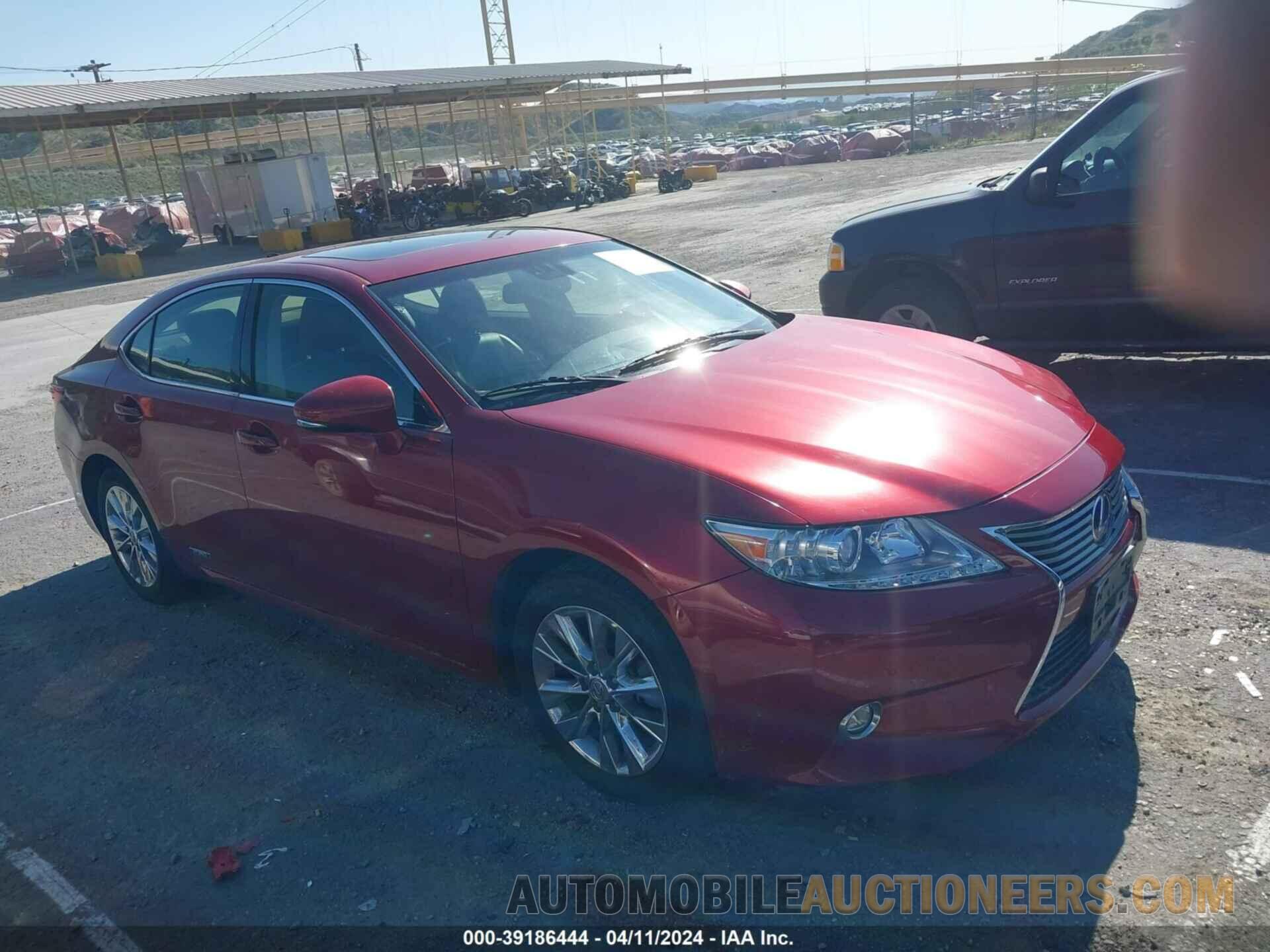 JTHBW1GG4F2094640 LEXUS ES 300H 2015