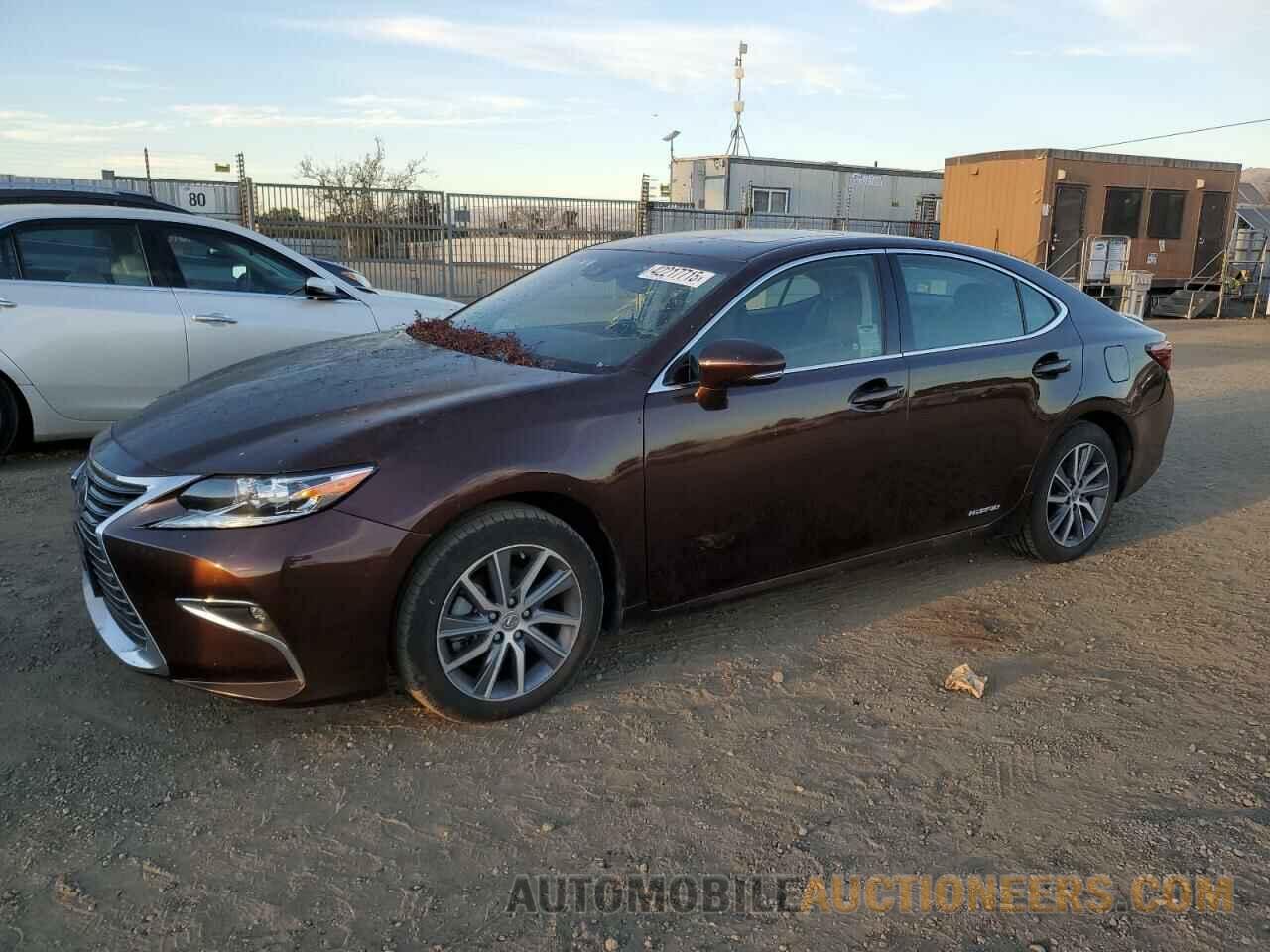 JTHBW1GG4G2121255 LEXUS ES300 2016