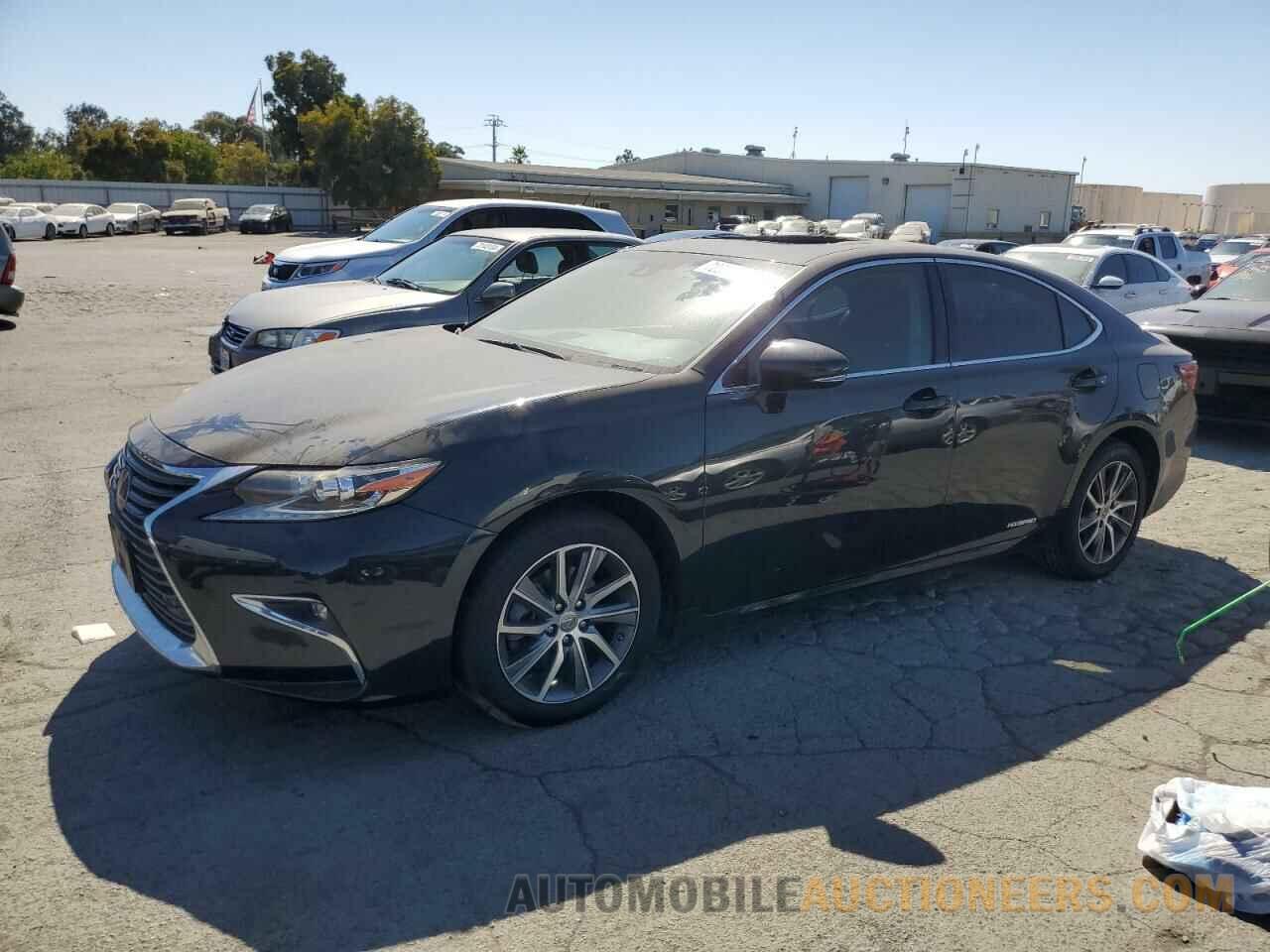 JTHBW1GG4G2122132 LEXUS ES300 2016