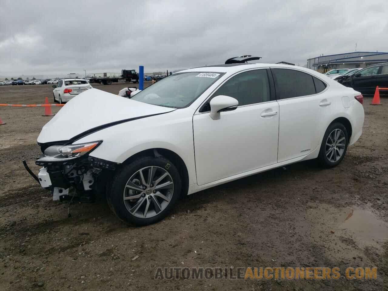 JTHBW1GG4H2136484 LEXUS ES300 2017