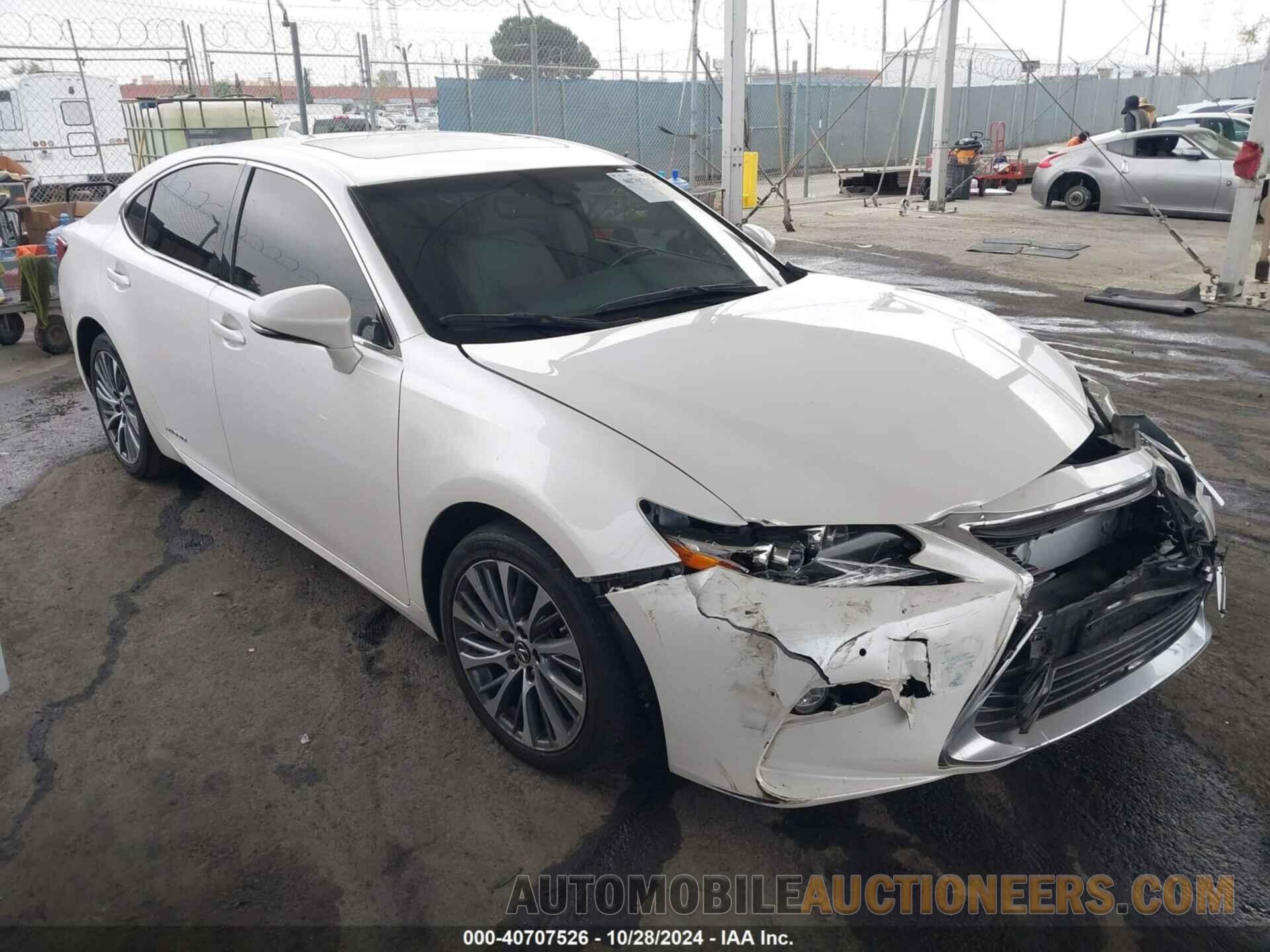 JTHBW1GG4H2139451 LEXUS ES 300H 2017