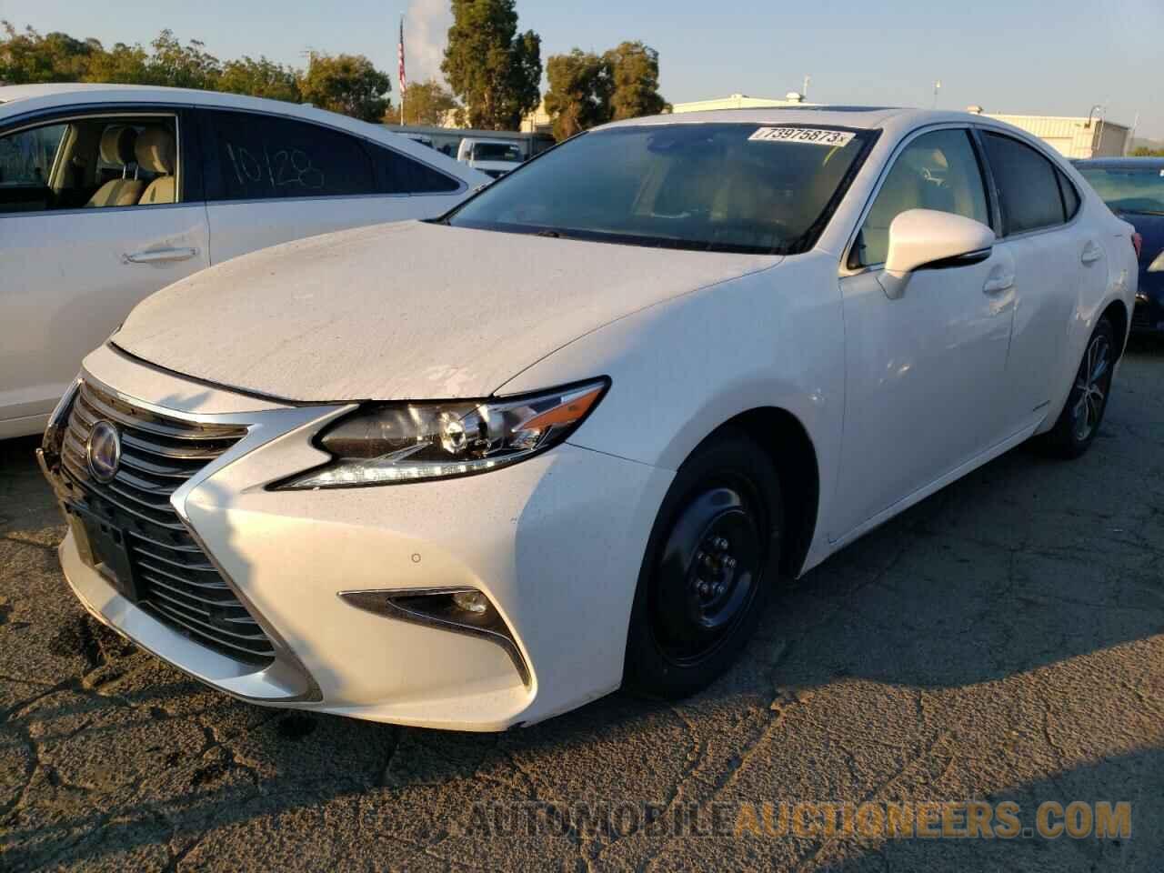 JTHBW1GG4J2184802 LEXUS ES300 2018