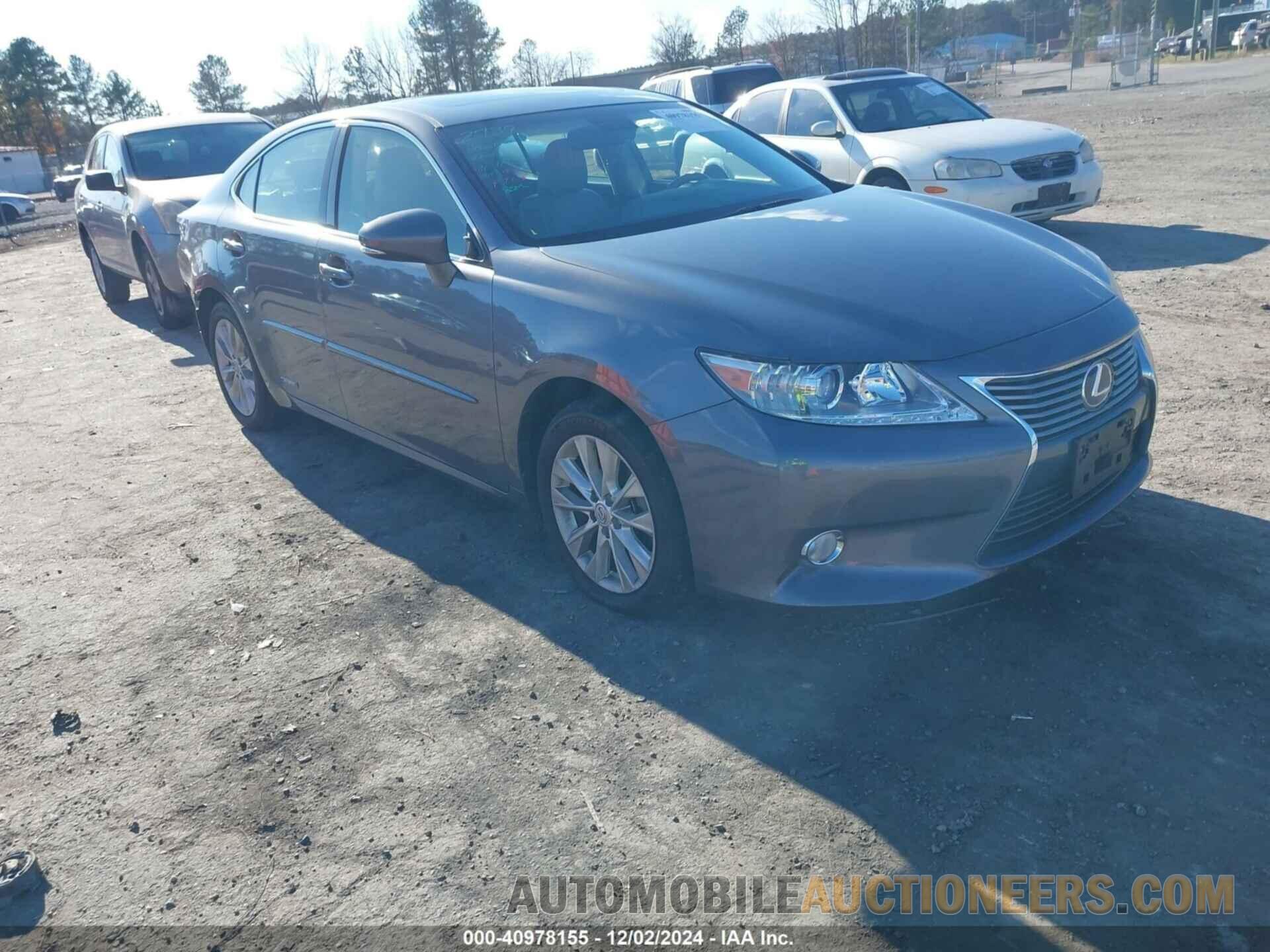 JTHBW1GG5D2029244 LEXUS ES 300H 2013