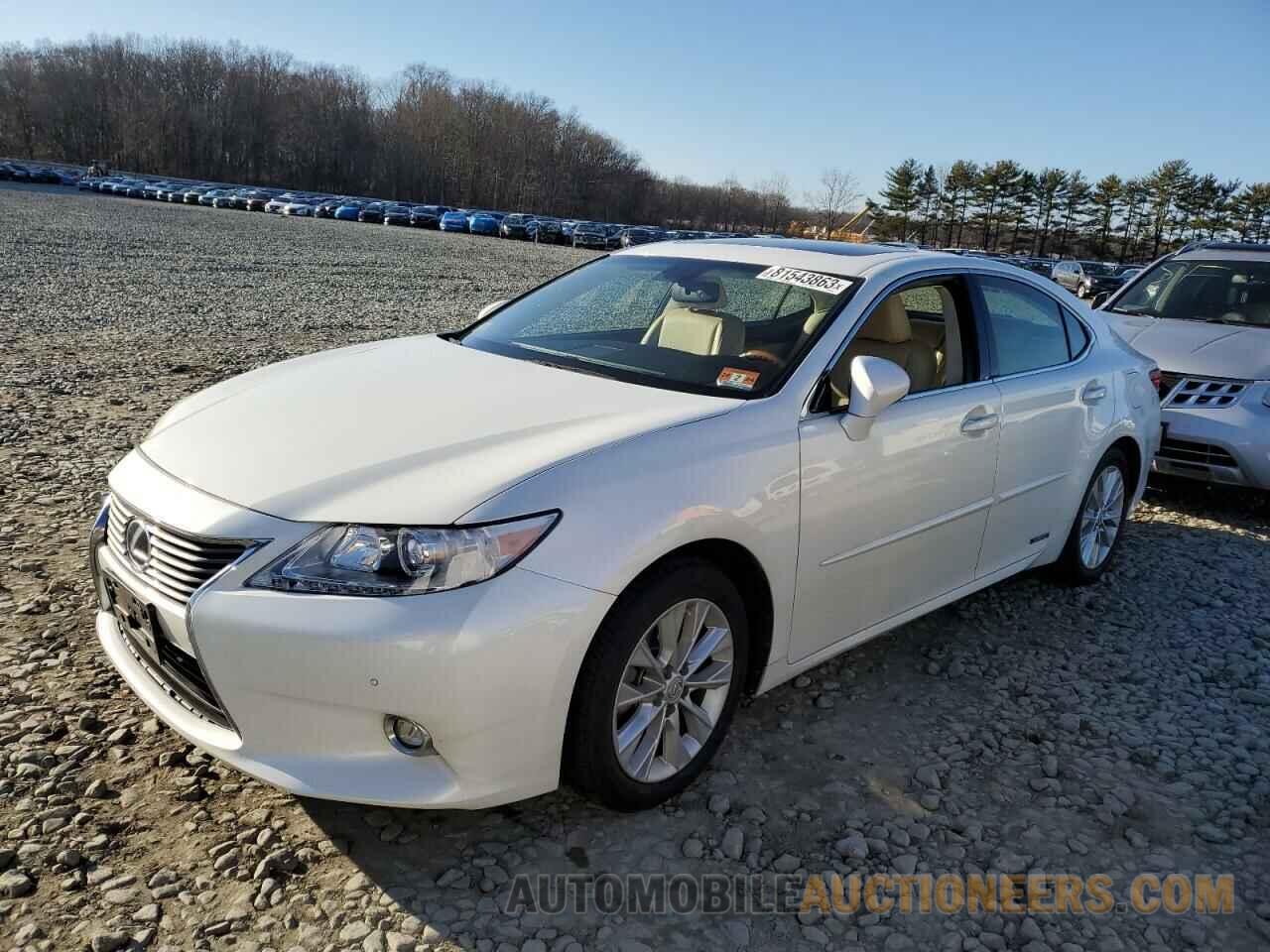 JTHBW1GG5F2082609 LEXUS ES300 2015