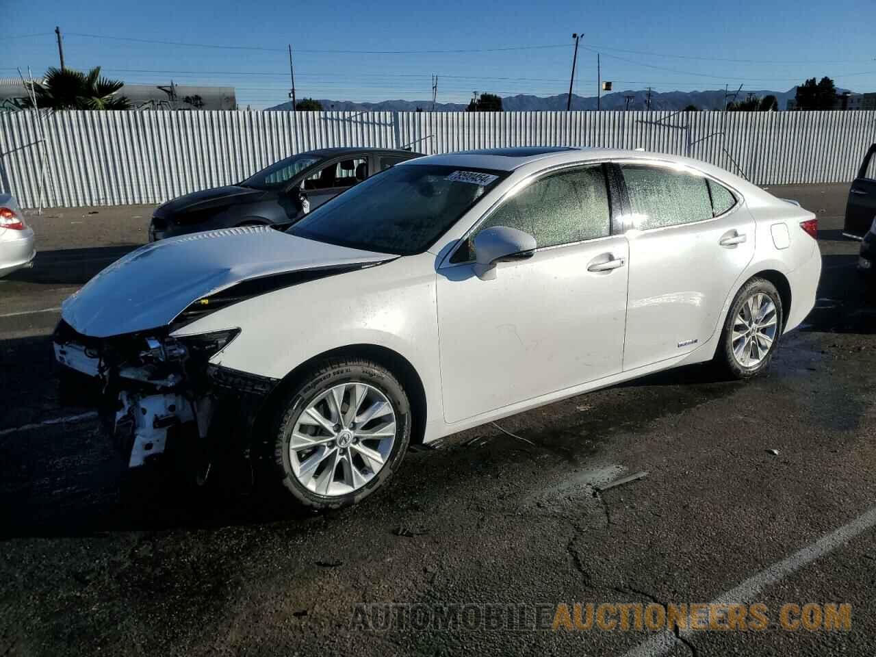 JTHBW1GG5F2085669 LEXUS ES300 2015