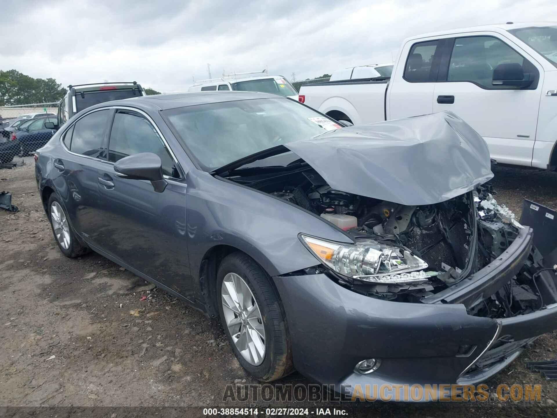 JTHBW1GG5F2089074 LEXUS ES 300H 2015