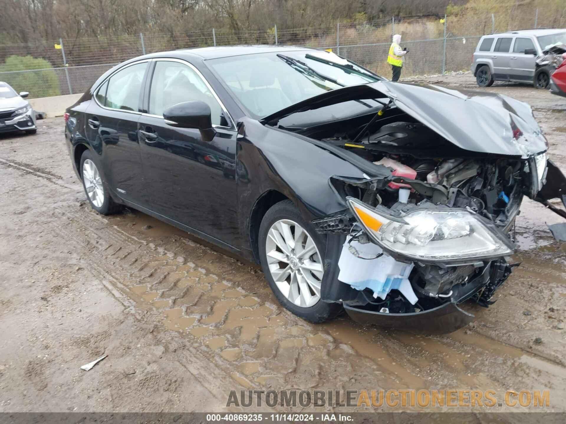 JTHBW1GG5F2092119 LEXUS ES 300H 2015