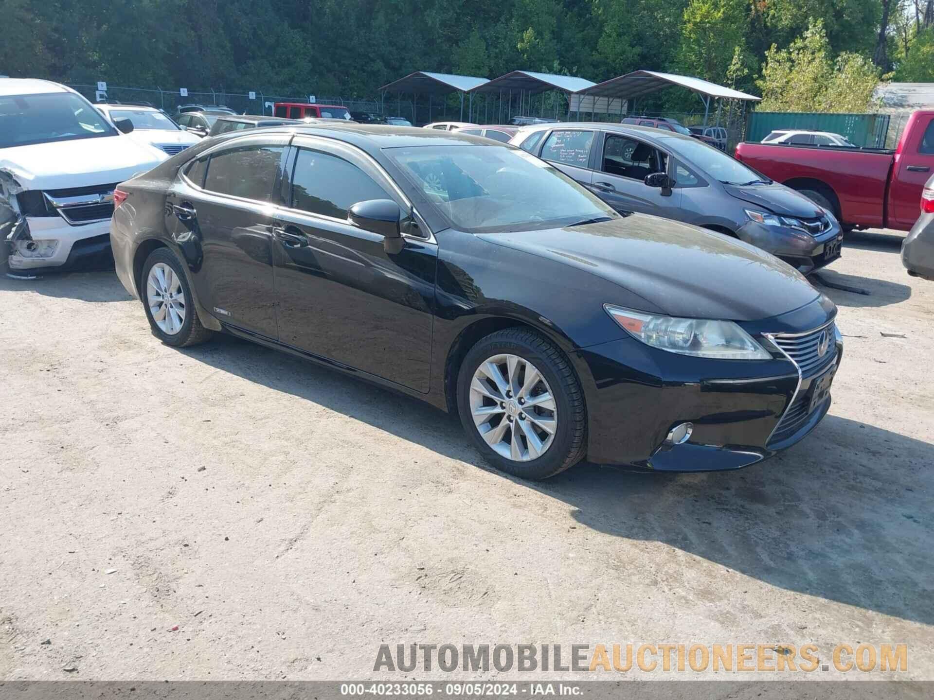 JTHBW1GG6D2026045 LEXUS ES 300H 2013