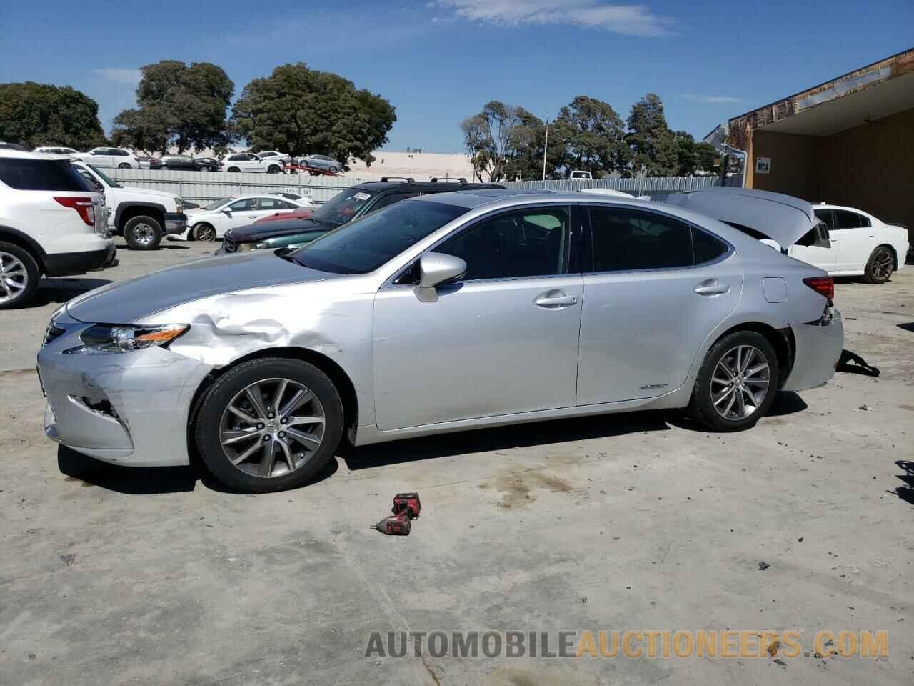 JTHBW1GG6G2114761 LEXUS ES300 2016