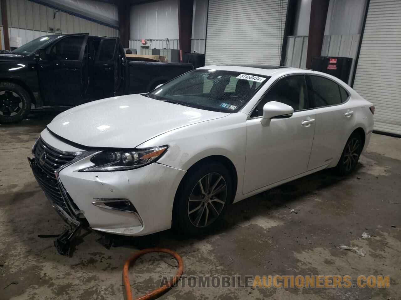 JTHBW1GG6H2139550 LEXUS ES300 2017