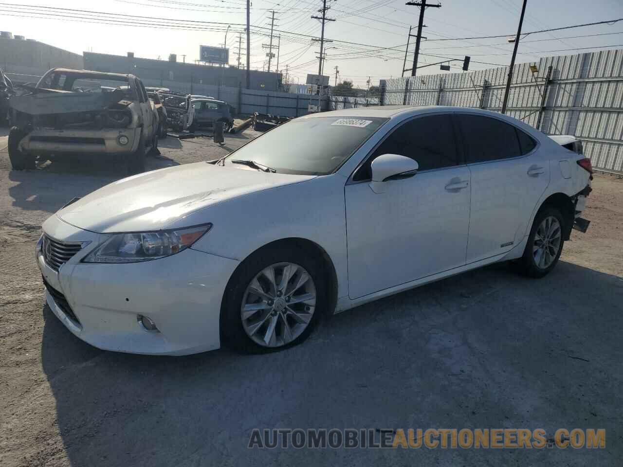 JTHBW1GG7D2014891 LEXUS ES300 2013