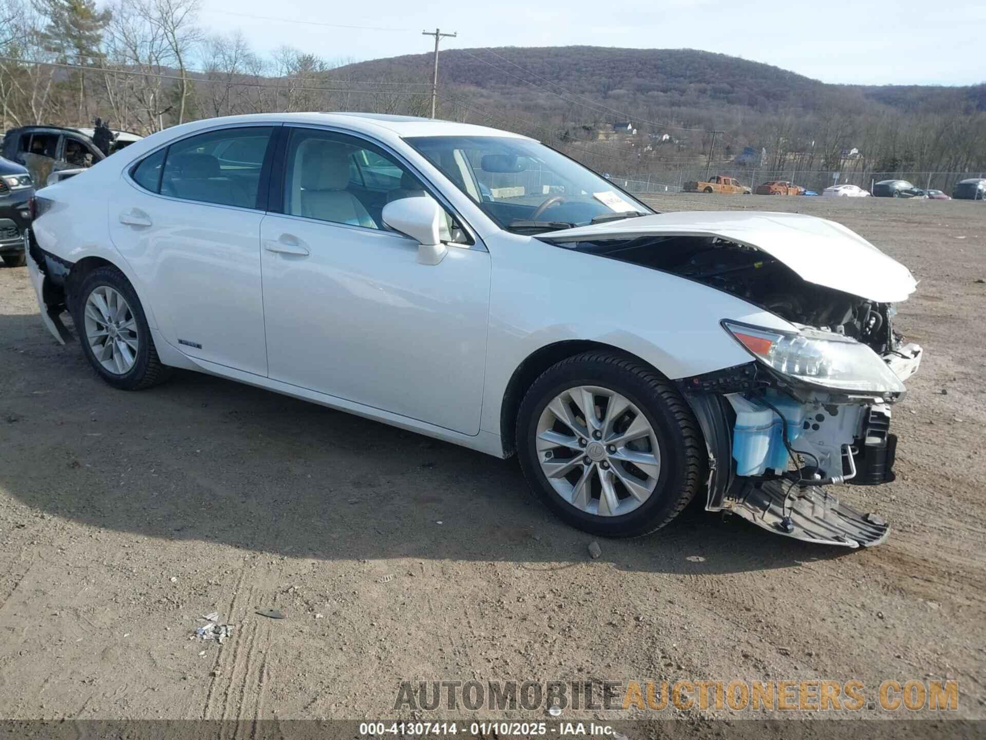 JTHBW1GG7D2015765 LEXUS ES 300H 2013