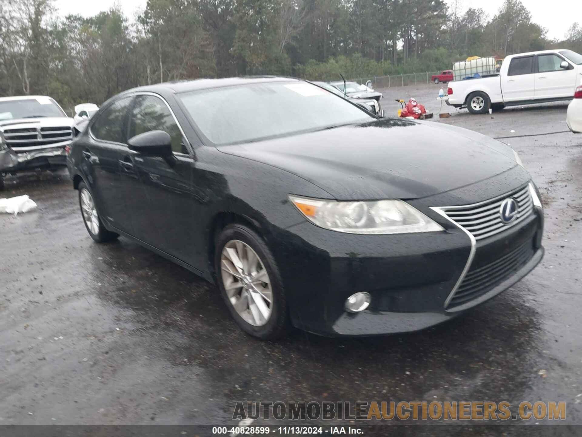 JTHBW1GG7D2022280 LEXUS ES 300H 2013