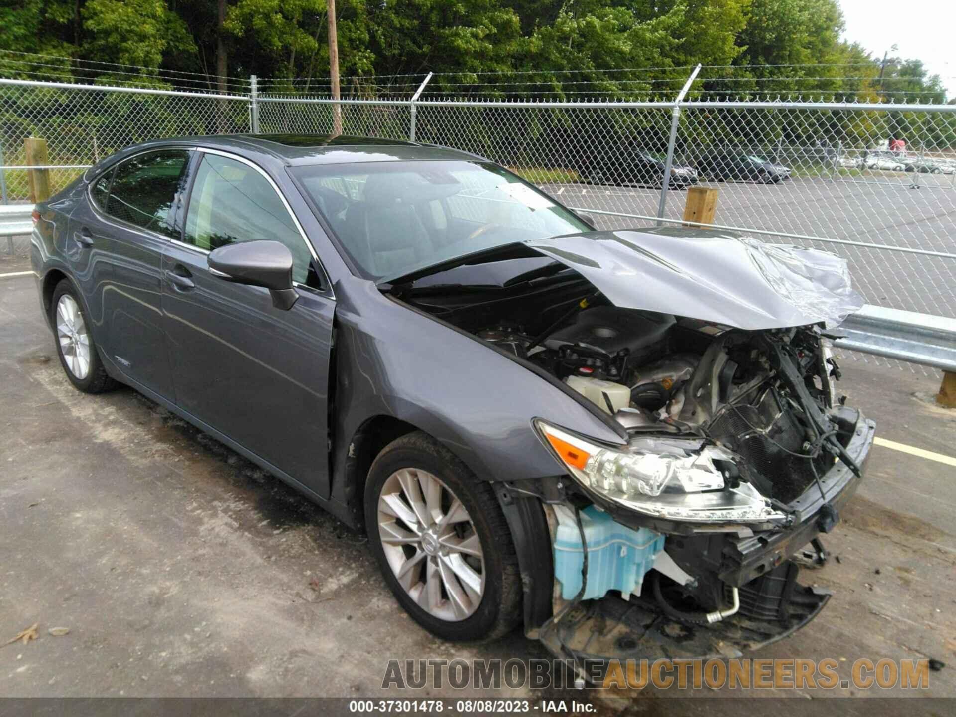 JTHBW1GG7F2077914 LEXUS ES 300H 2015