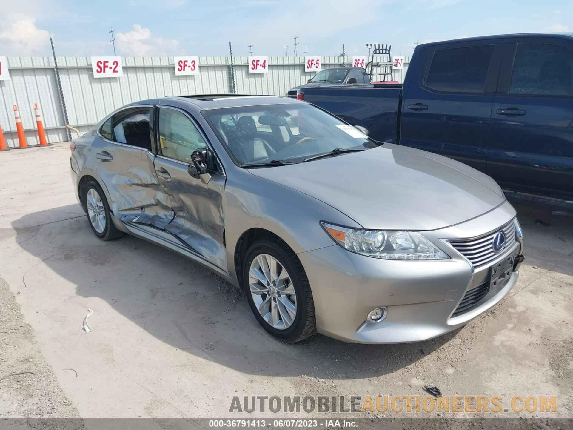 JTHBW1GG7F2083180 LEXUS ES 300H 2015