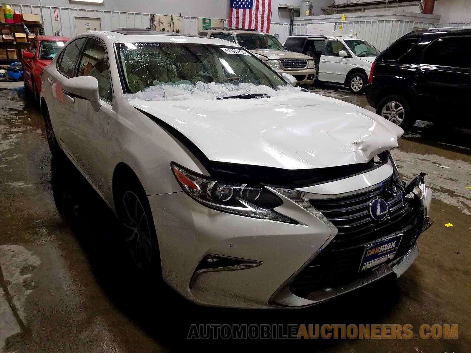 JTHBW1GG7G2113697 LEXUS ES300 2016