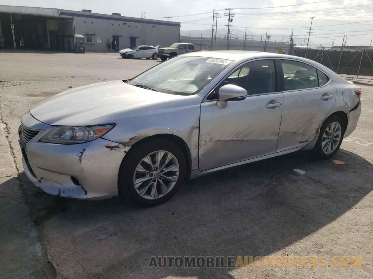 JTHBW1GG8F2081146 LEXUS ES300 2015