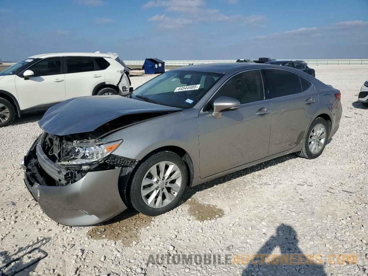 JTHBW1GG8F2084726 LEXUS ES300 2015