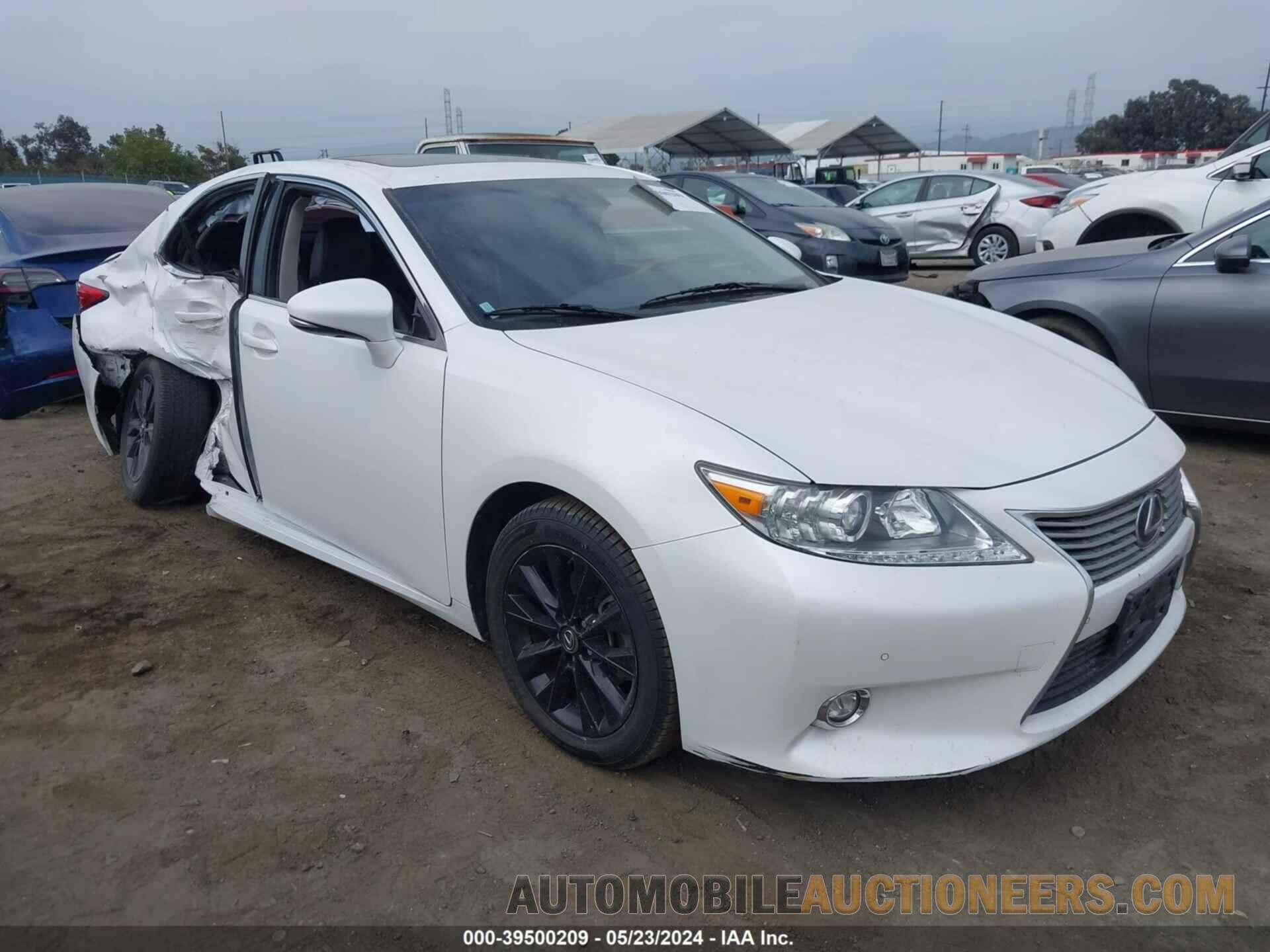 JTHBW1GG8F2091806 LEXUS ES 300H 2015