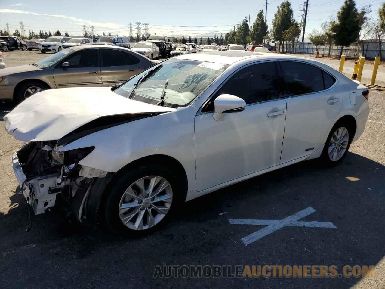 JTHBW1GG8F2094124 LEXUS ES300 2015