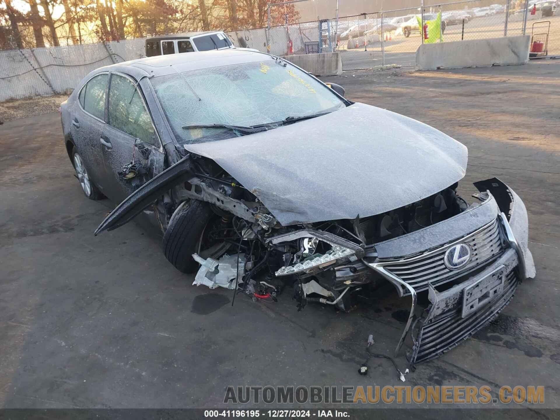 JTHBW1GG8F2097427 LEXUS ES 300H 2015