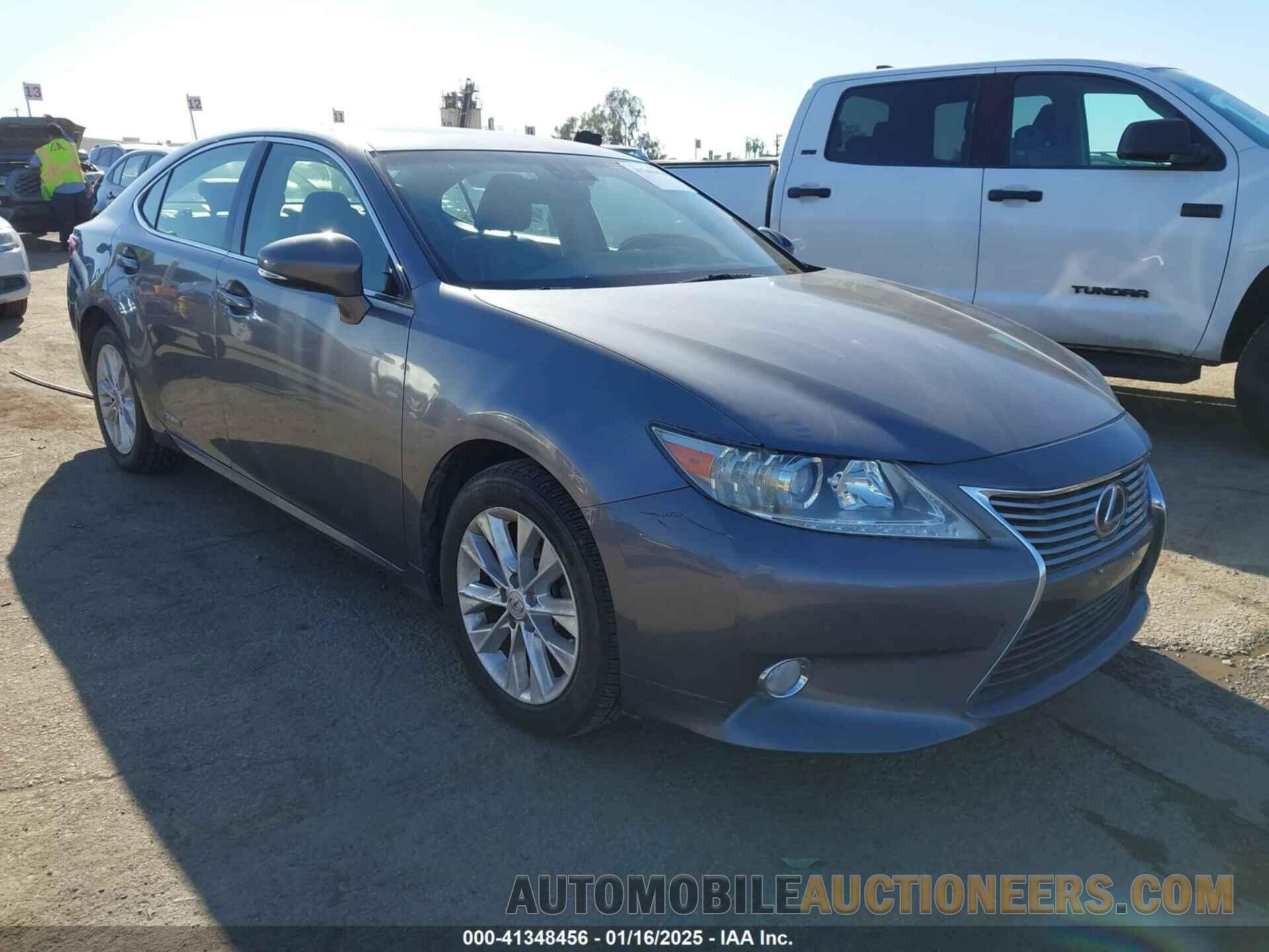 JTHBW1GG9D2021535 LEXUS ES 300H 2013