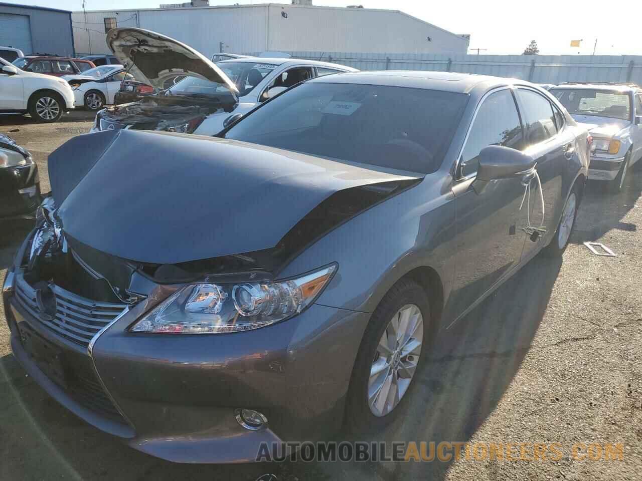 JTHBW1GG9F2093886 LEXUS ES300 2015