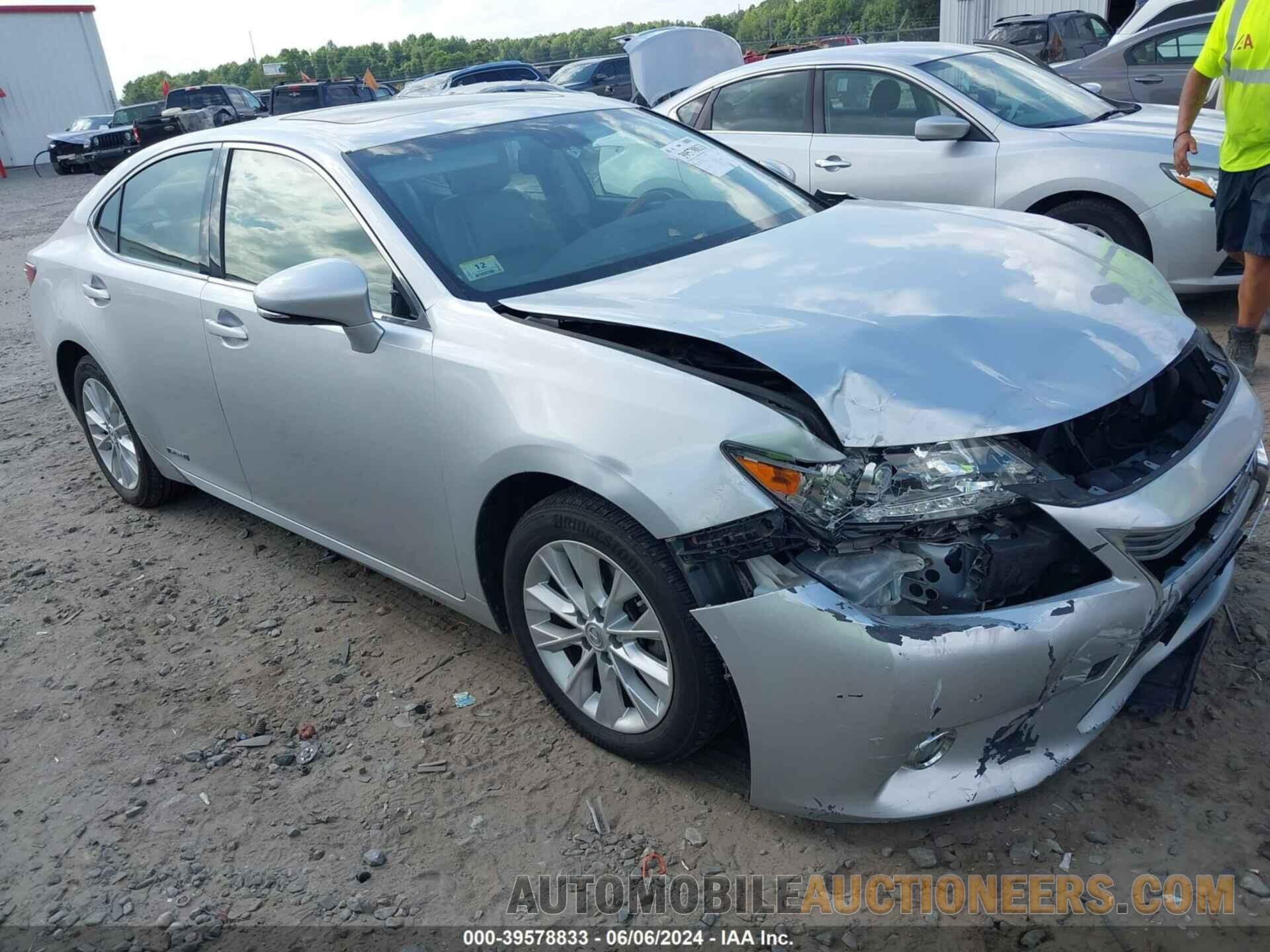 JTHBW1GGXD2031099 LEXUS ES 300H 2013