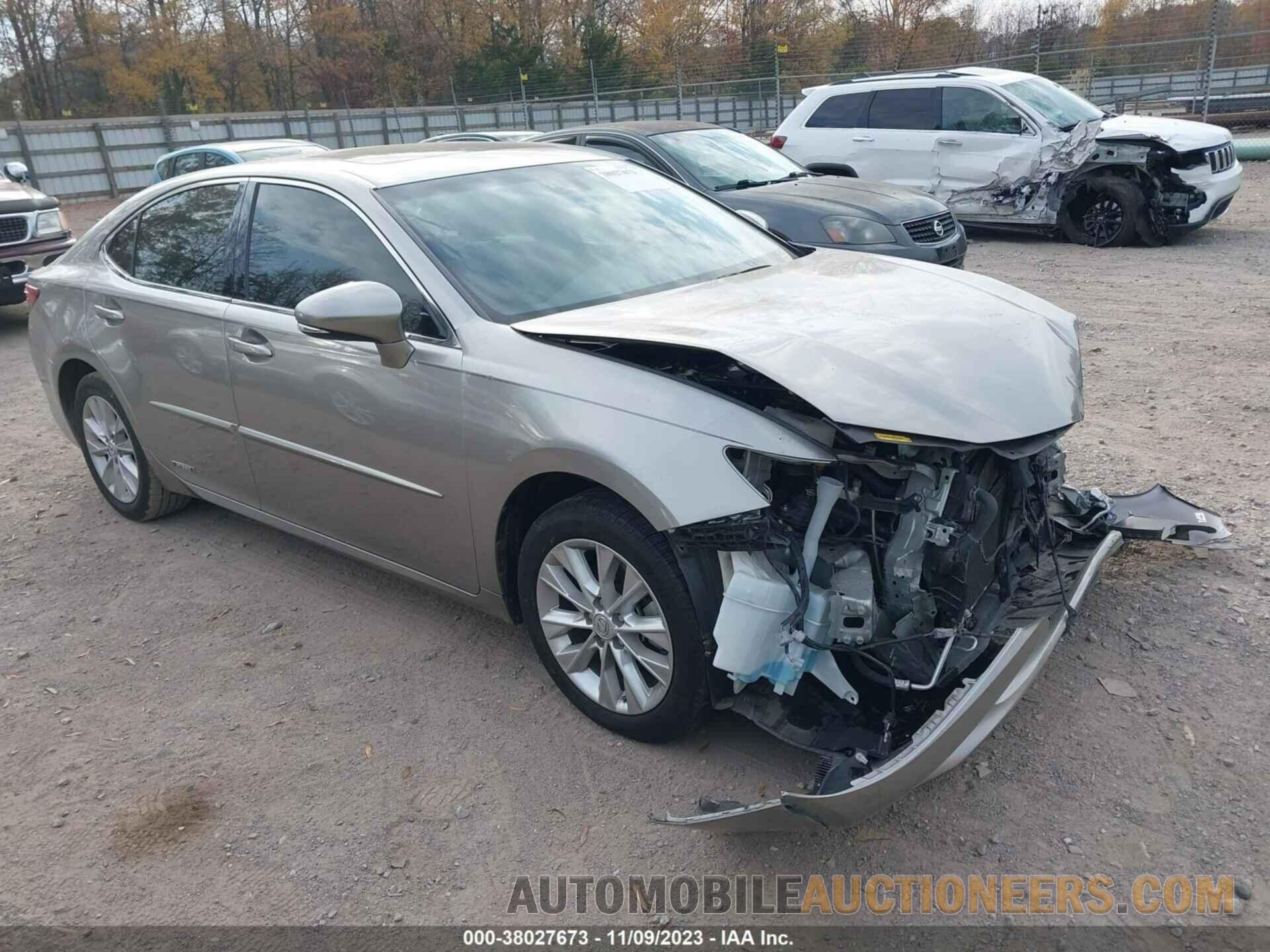 JTHBW1GGXF2079558 LEXUS ES 300H 2015