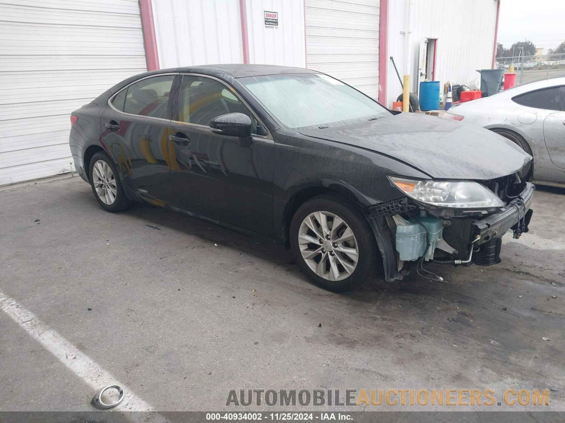 JTHBW1GGXF2087885 LEXUS ES 300H 2015