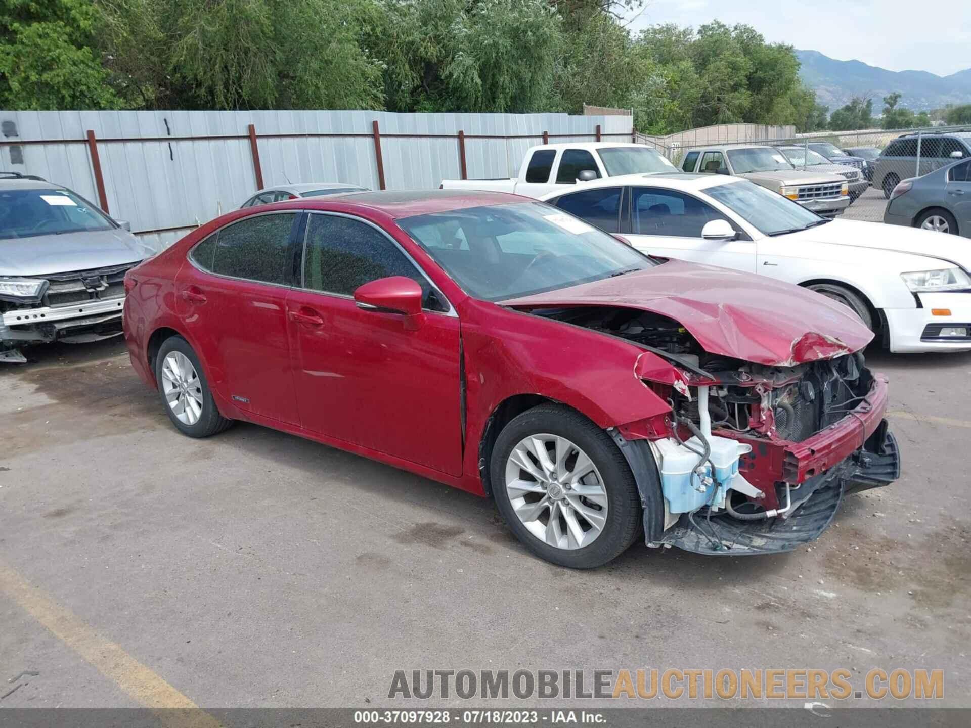 JTHBW1GGXF2098594 LEXUS ES 300H 2015