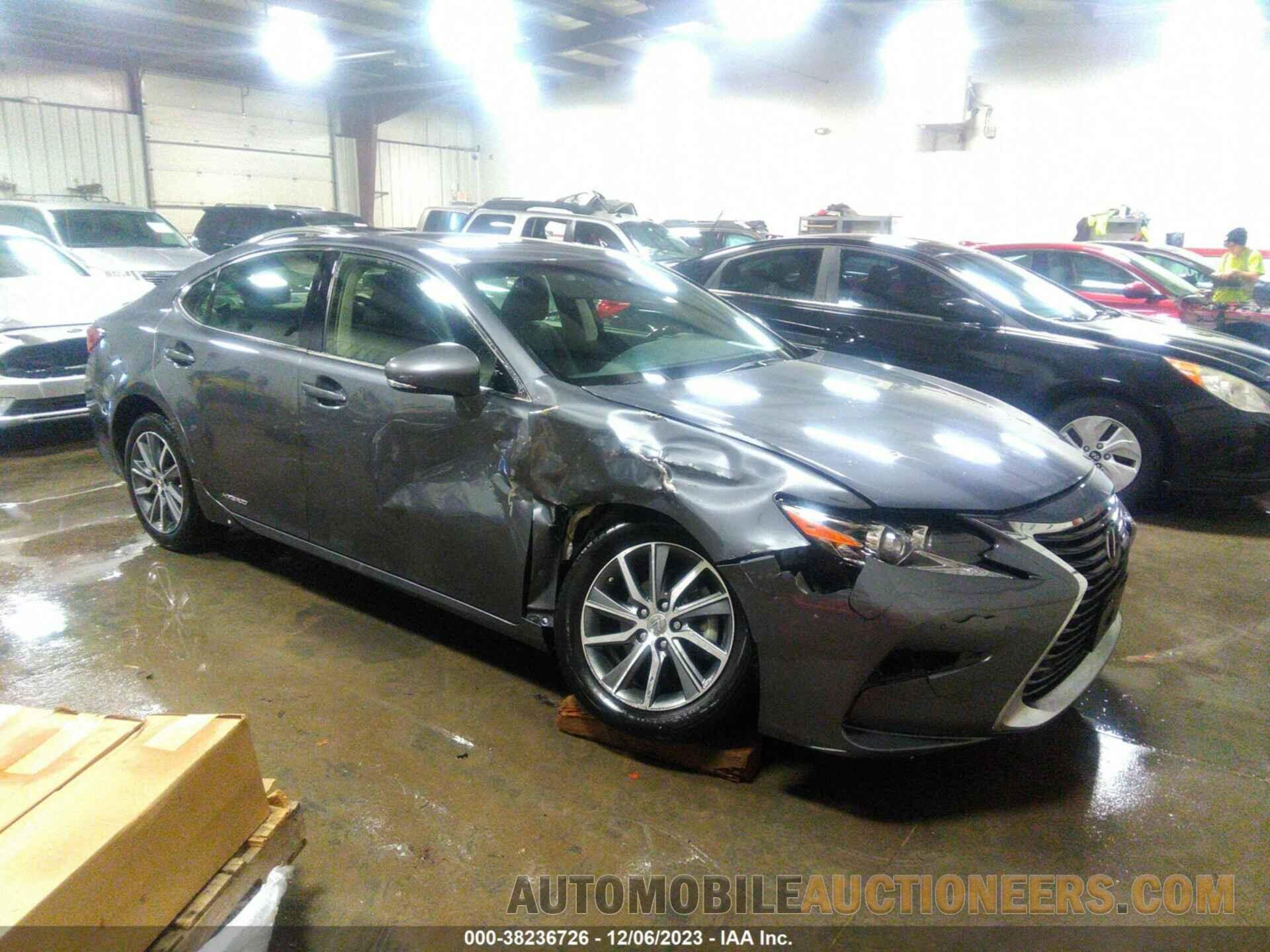 JTHBW1GGXH2159297 LEXUS ES 300H 2017