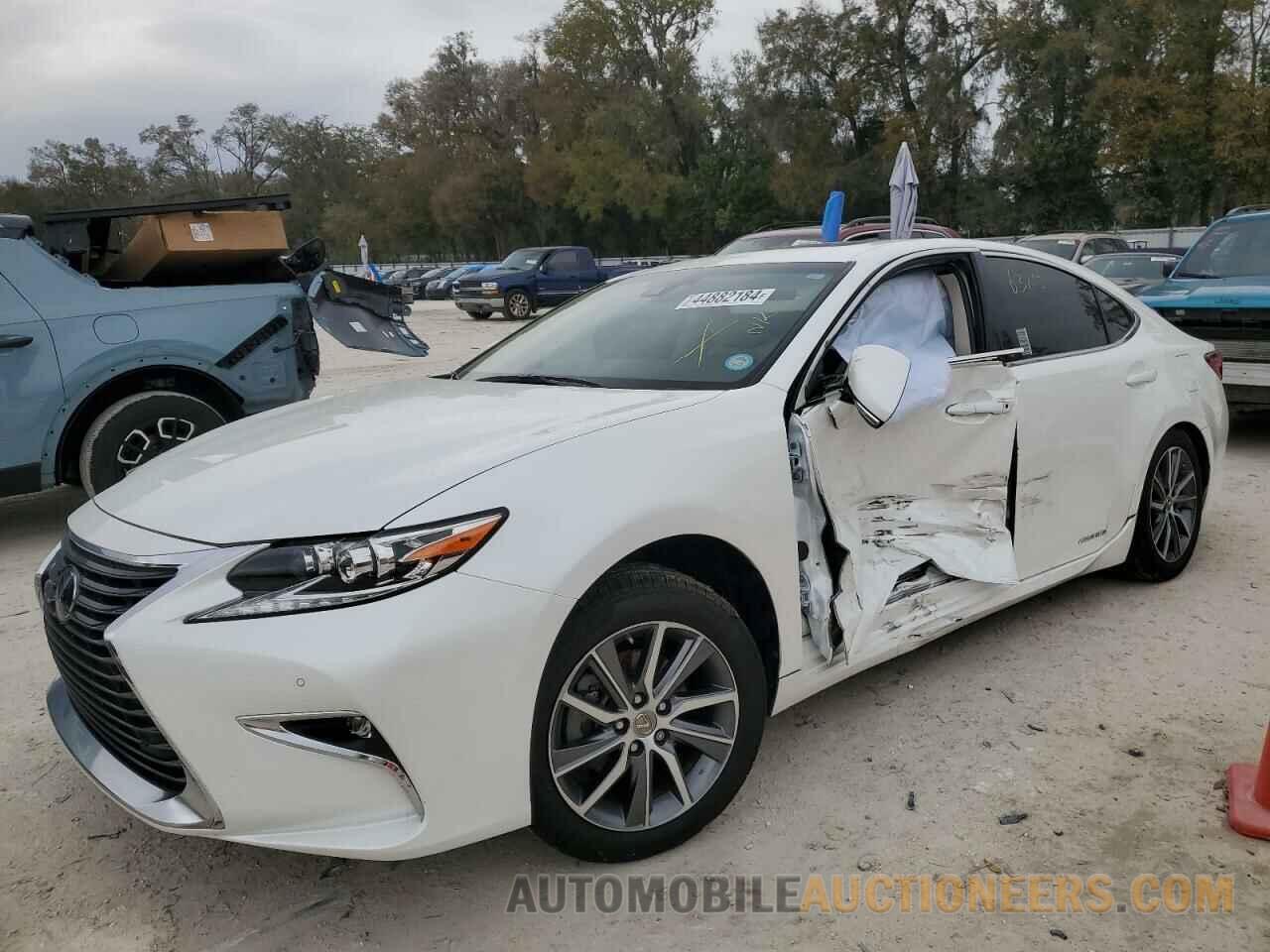 JTHBW1GGXJ2167776 LEXUS ES300 2018