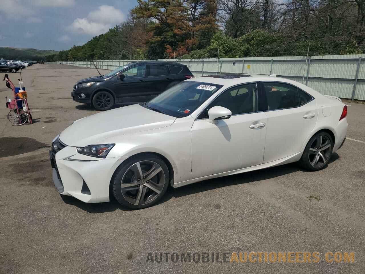 JTHC81D20J5028715 LEXUS IS 2018