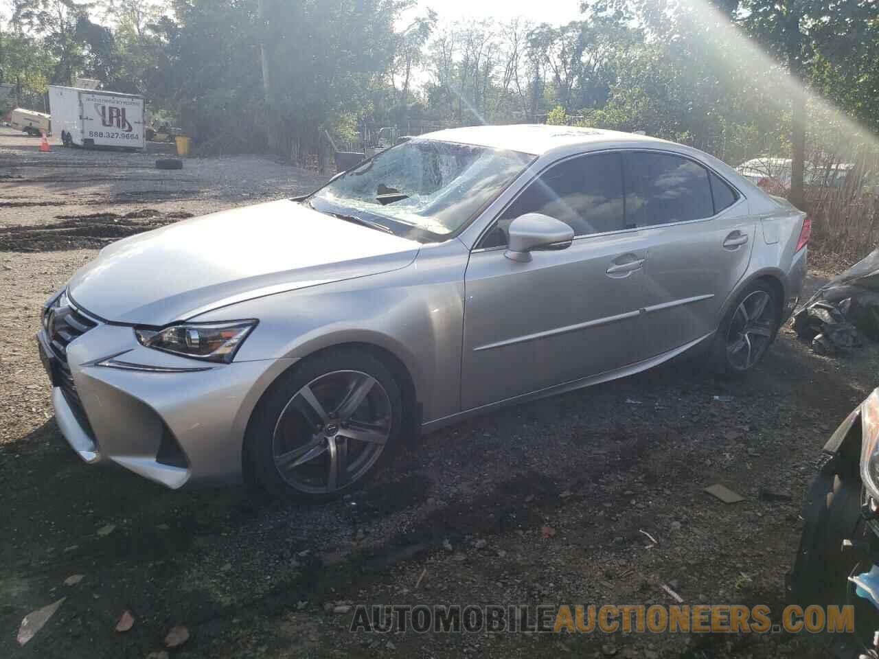 JTHC81D20K5038520 LEXUS IS 2019