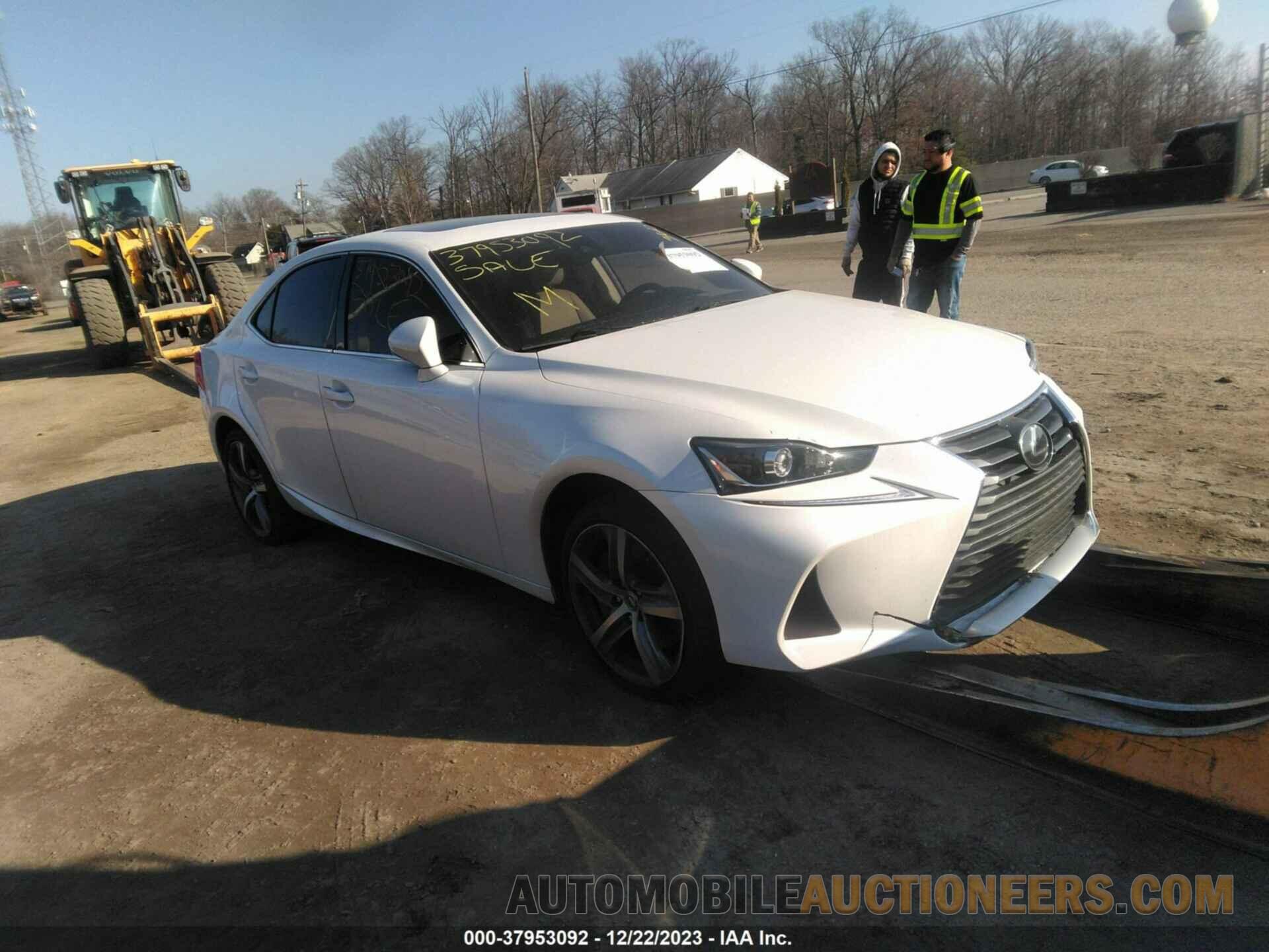 JTHC81D21J5033521 LEXUS IS 2018