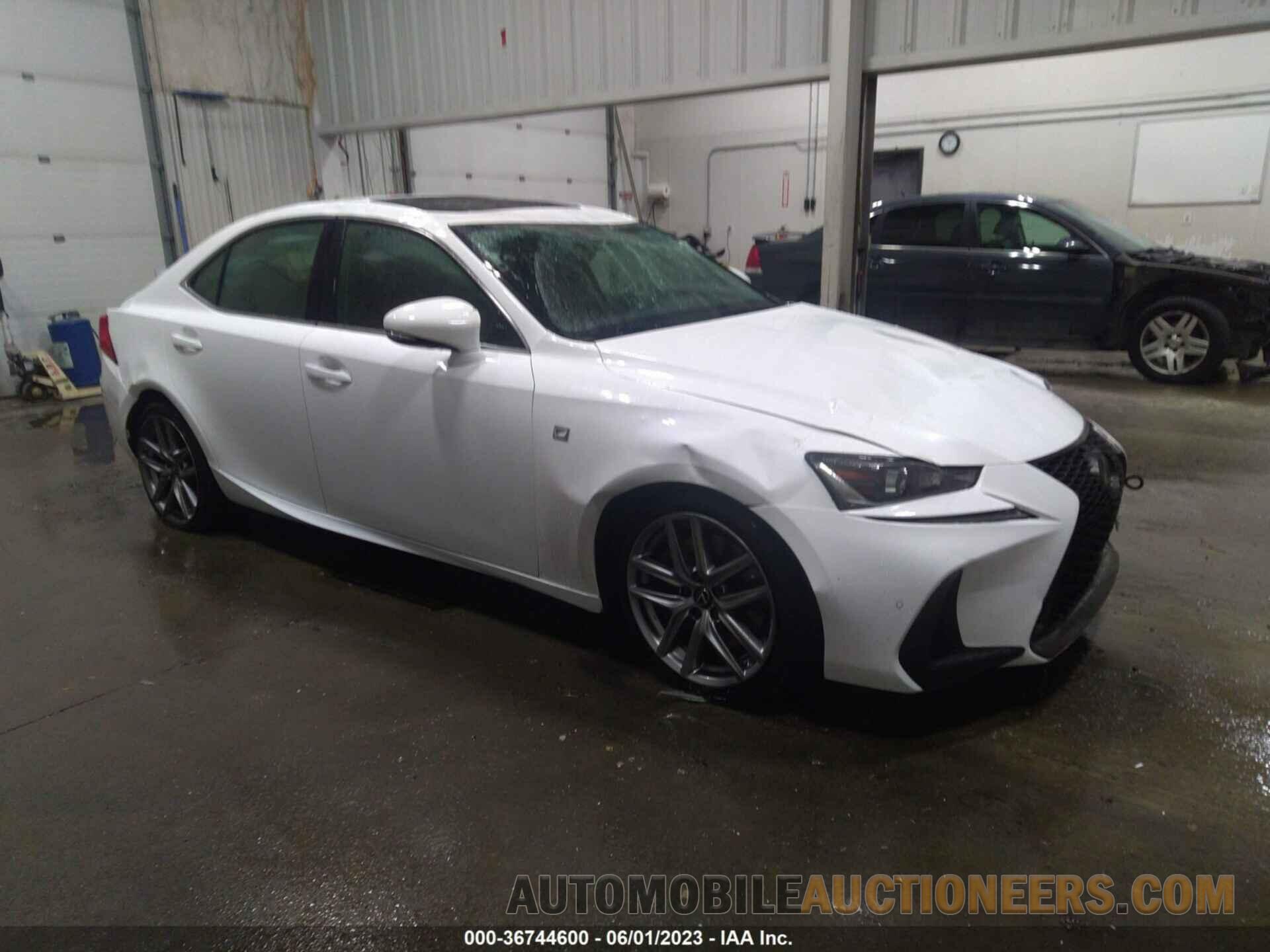 JTHC81D22K5034288 LEXUS IS 2019