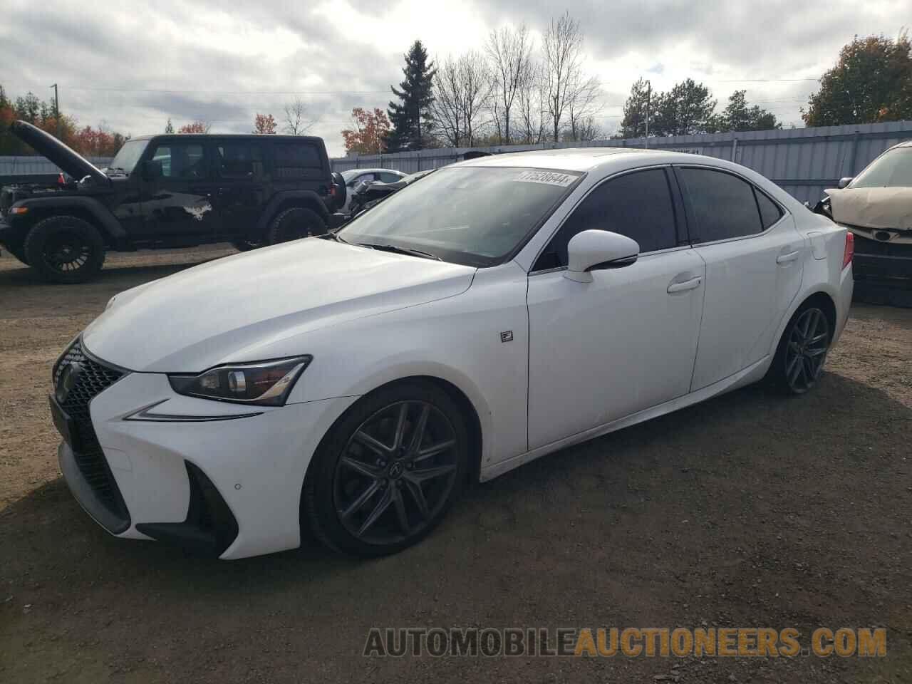 JTHC81D23J5033679 LEXUS IS 2018