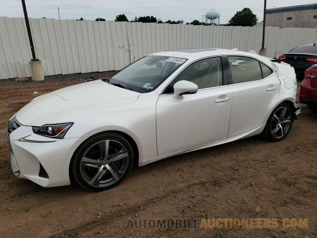 JTHC81D24J5027499 LEXUS IS 2018