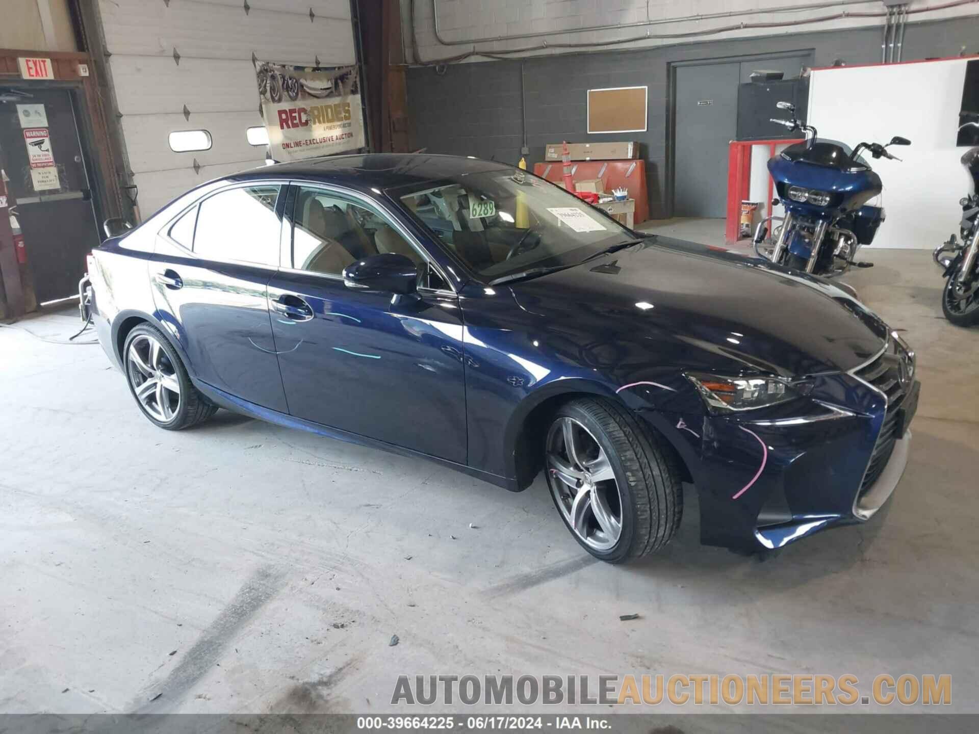 JTHC81D24J5032699 LEXUS IS 300 2018