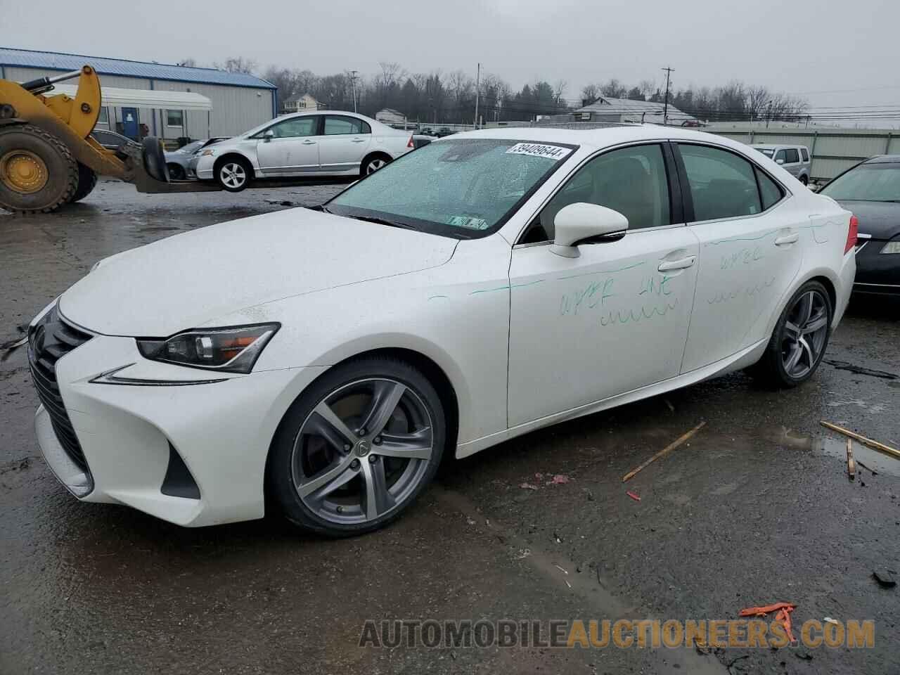 JTHC81D28J5027988 LEXUS IS 2018