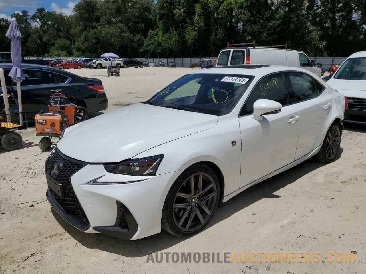 JTHC81D2XK5035561 LEXUS IS 2019