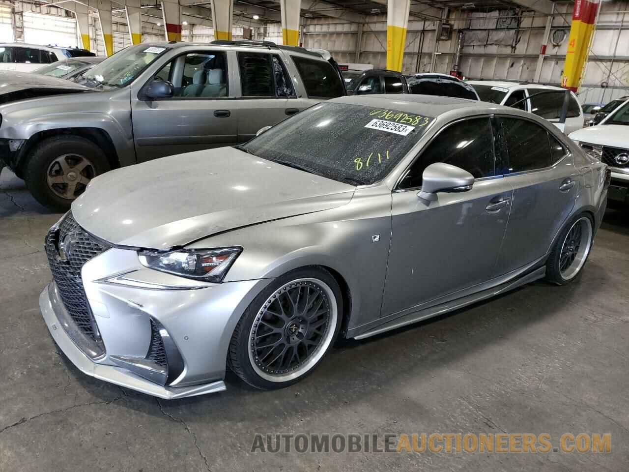 JTHC81D2XK5038833 LEXUS IS 2019